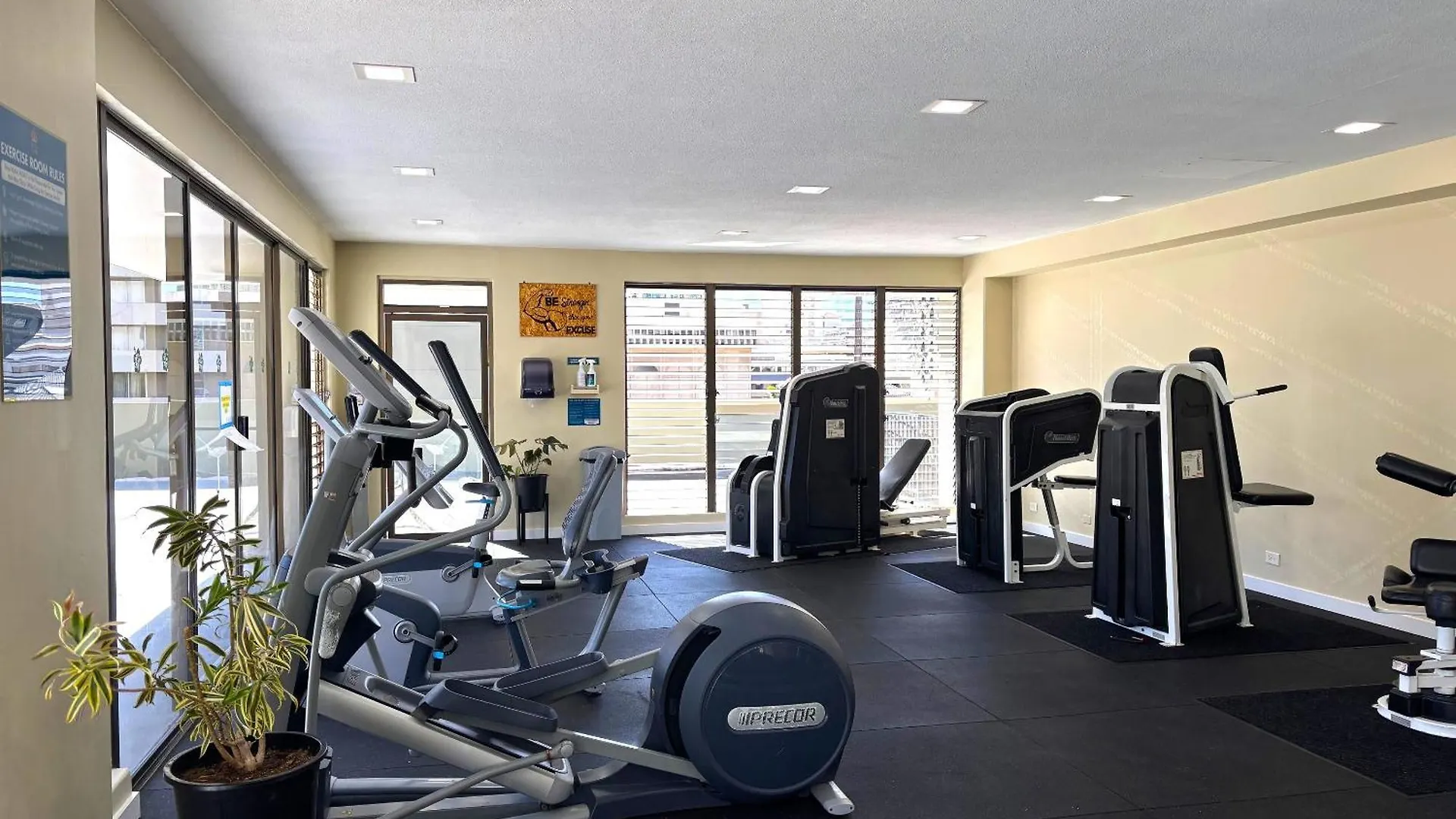 Royal Kuhio 2303 - Spacious Studio With Stunning Mountain Views In The Heart Of Waikiki! Honolulu Nyaraló