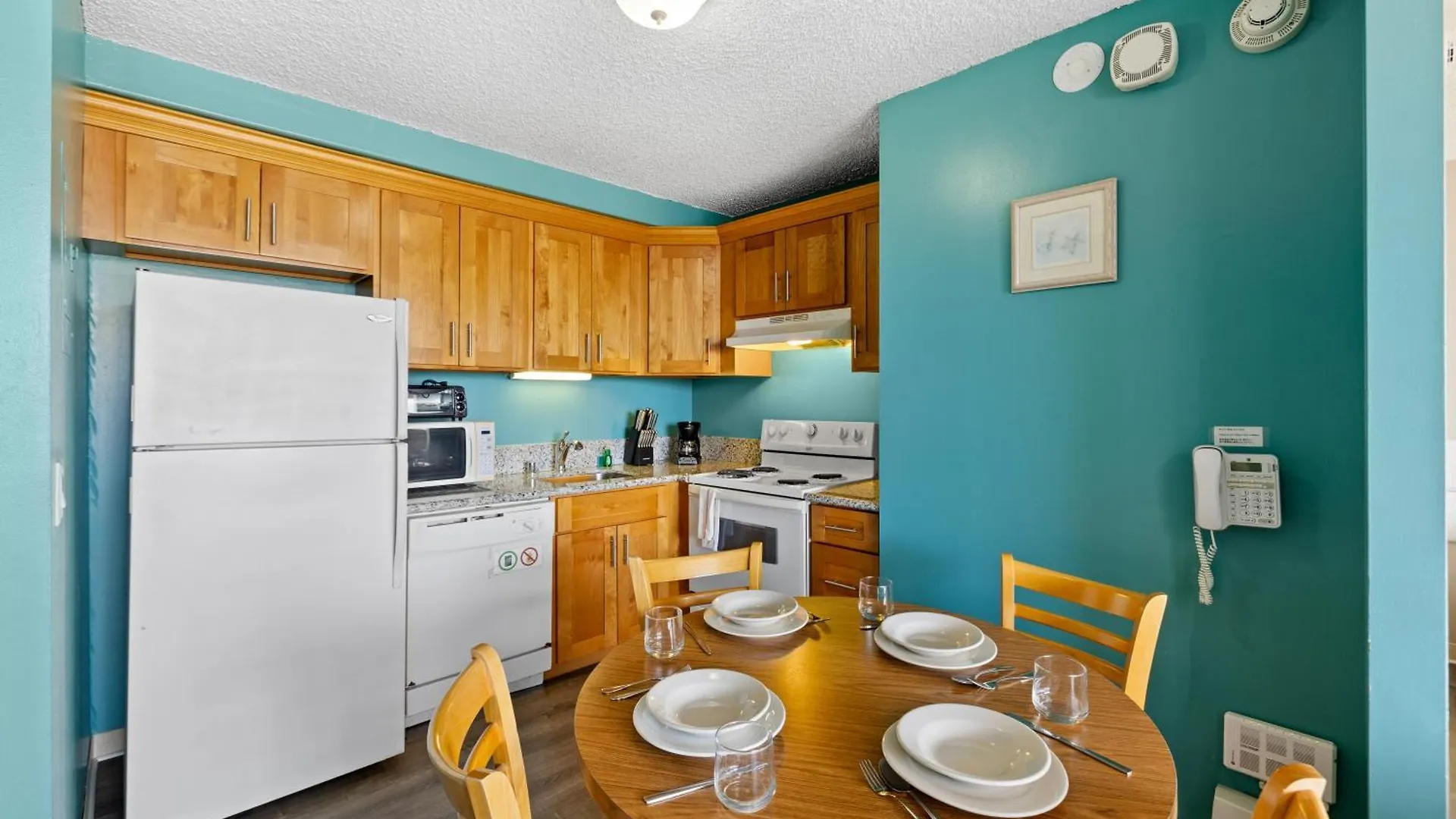 Royal Kuhio 2303 - Spacious Studio With Stunning Mountain Views In The Heart Of Waikiki! Honolulu